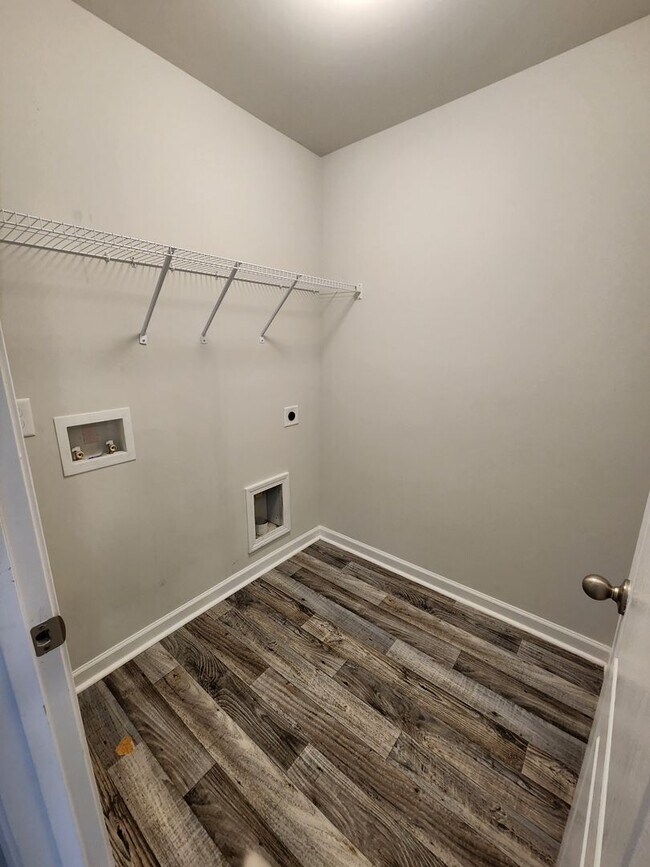 Building Photo - 925 Sapphire Stone Ln