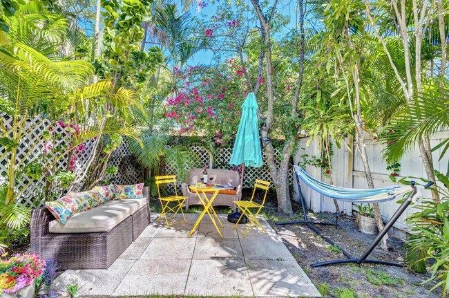 Building Photo - 2800 Broadway