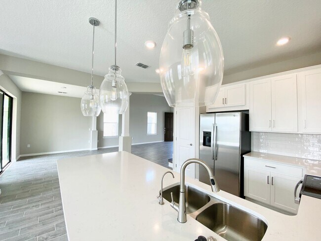 Building Photo - Awesome Home Ready for you in Winter Park