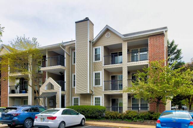 Building Photo - 3312 Wyndham Cir