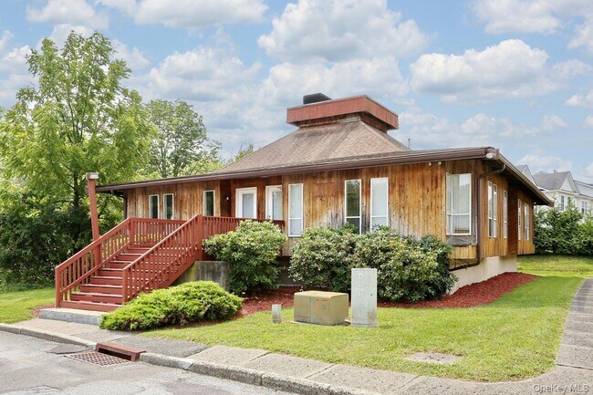 Building Photo - 366 Concord Ln