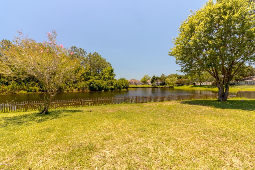 Building Photo - 11382 Aston Hall Dr S