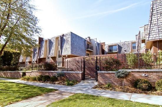 Building Photo - 3602 Gillham Rd