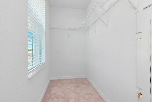 Building Photo - Brand-New 3BR/2.5BA Townhome in Lakewood Ranch — Internet, Trash & Lawn Care Included