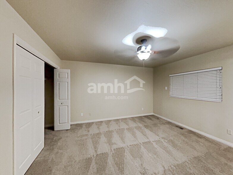 Building Photo - 1428 S 2850 E