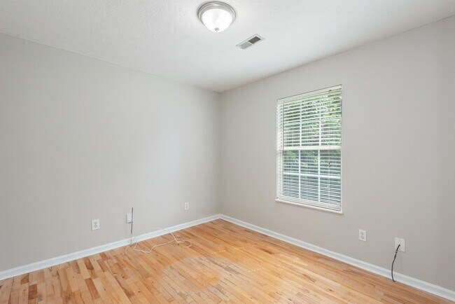 Building Photo - 5957 Warrenpark Ln