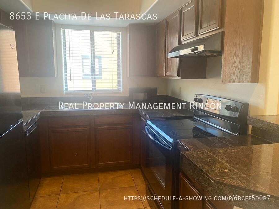 Building Photo - 8653 E Placita De Las Tarascas