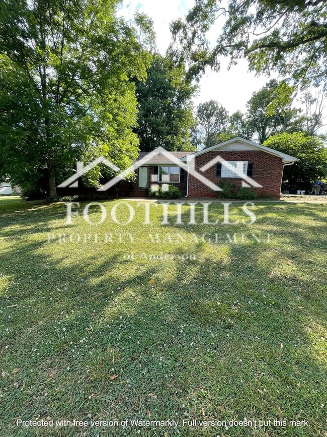 Building Photo - Charming 3BR/2BA Home in Stone Haven