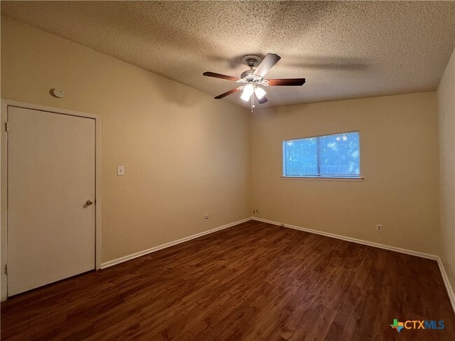 Building Photo - 1524 Shannon Cir