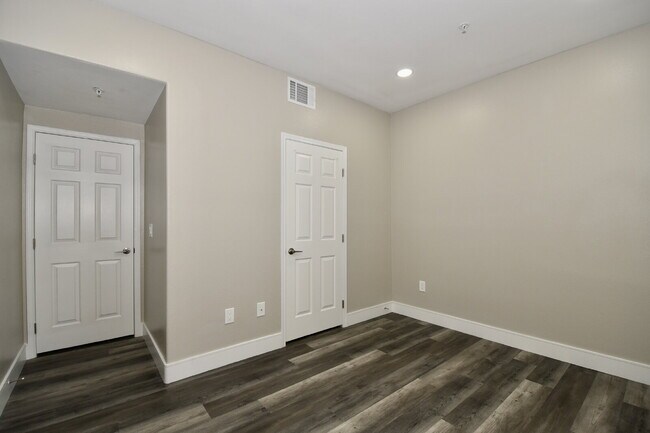 Building Photo - 7173 S Durango Dr