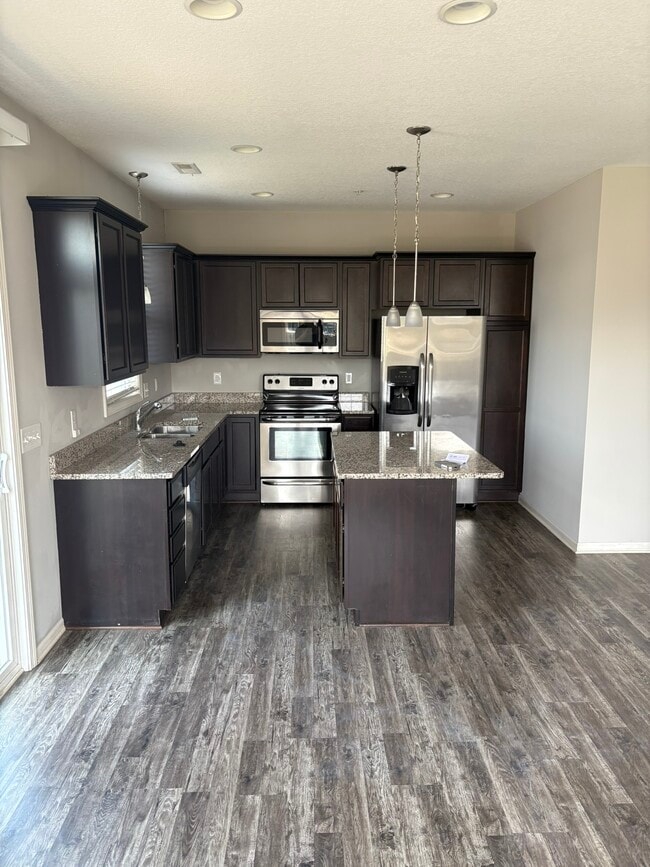 Building Photo - 150 80th St
