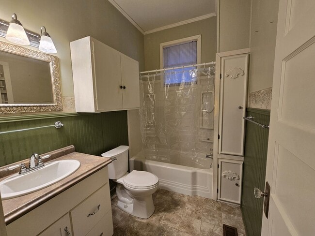 Building Photo - 345 Second St