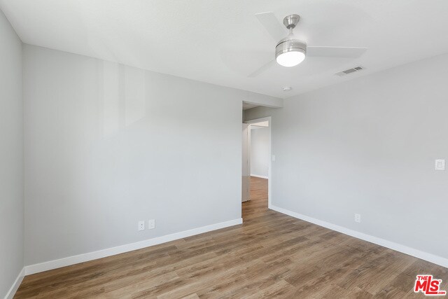 Building Photo - 5847 Willoughby Ave