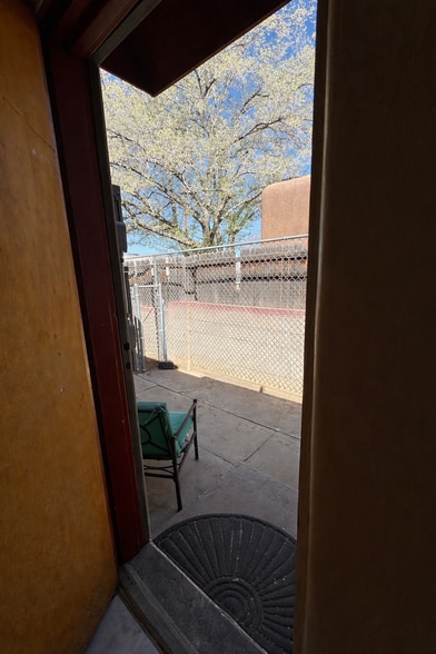 Building Photo - 2113 Madeira Dr NE