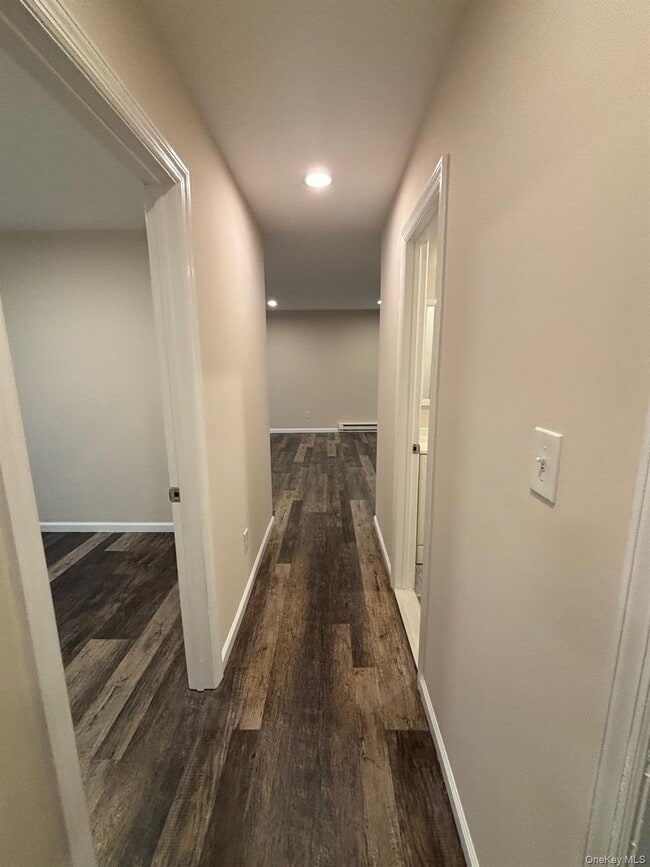 Building Photo - 855 Meade Ave