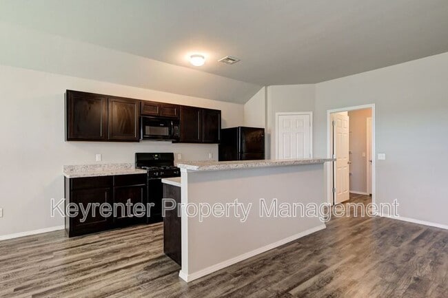 Building Photo - 9440 SW 44th Terrace