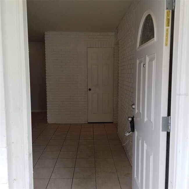 Building Photo - 6717 Mornay Cir