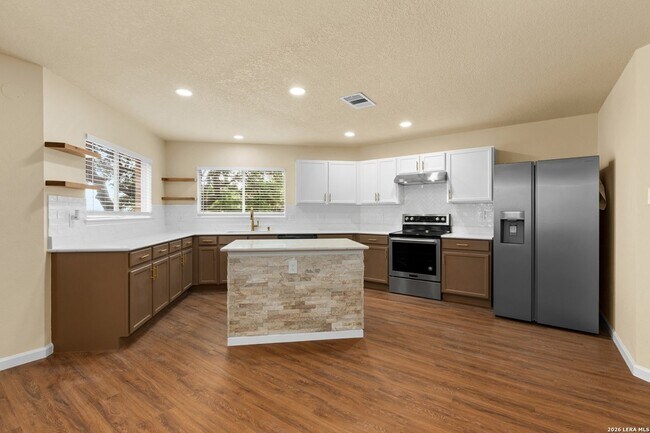 Building Photo - 10802 Winter Creek