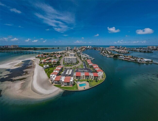 Building Photo - 800 S Gulfview Blvd