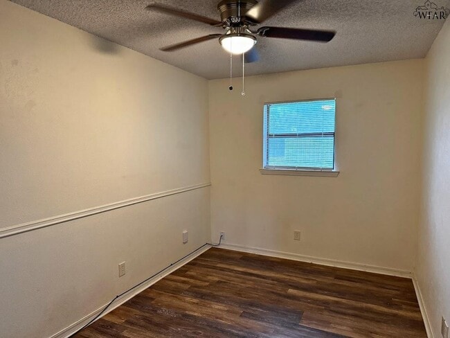 Building Photo - 4705 Trinidad Dr