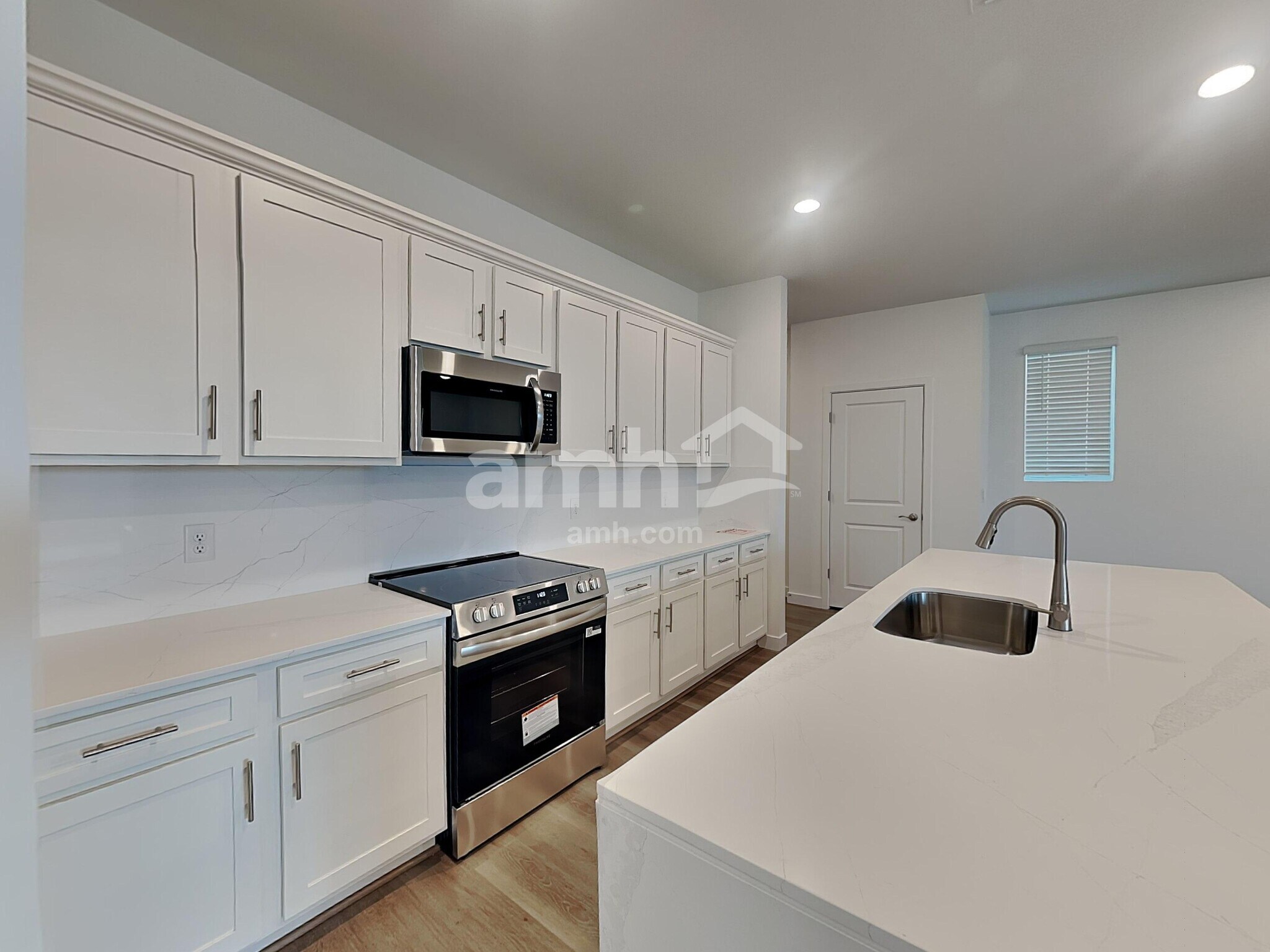Building Photo - 9568 E Friedel Dr