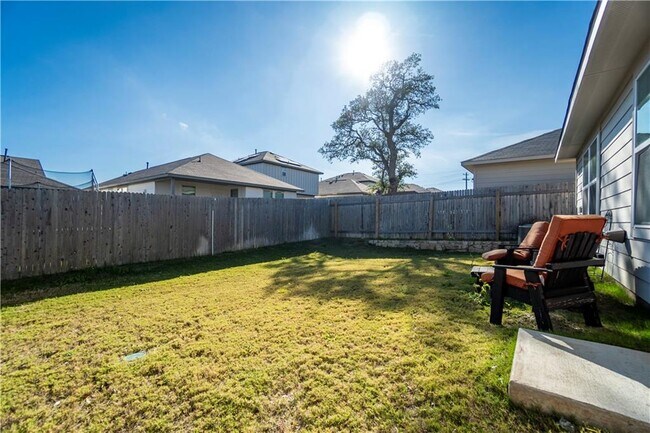 Building Photo - 200 Sandhill Piper St