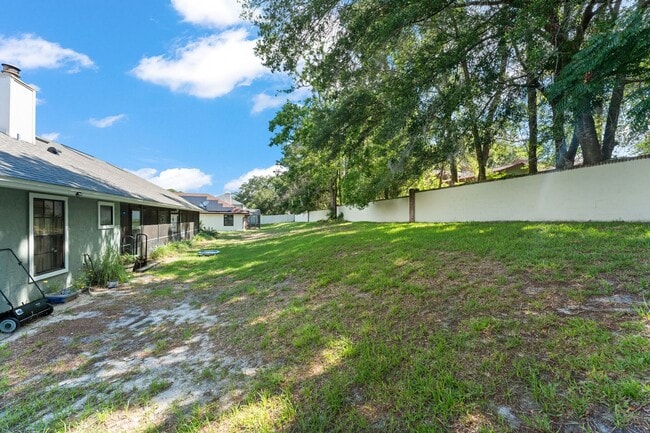 Building Photo - 1341 S Ridge Lake Cir