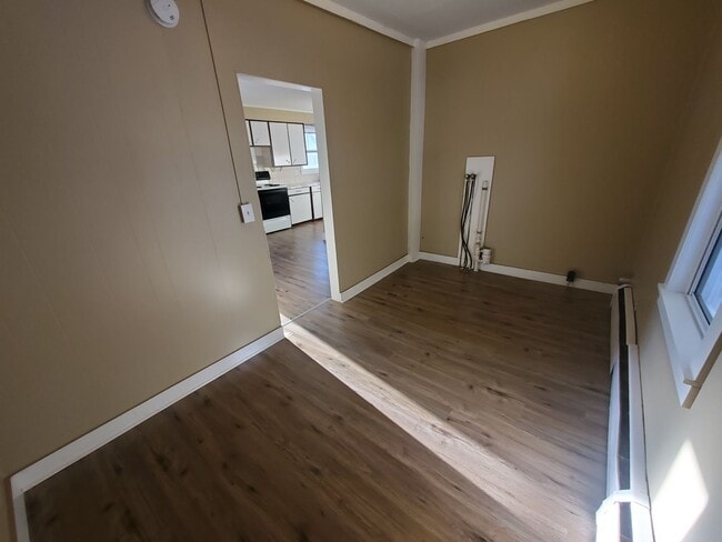 Building Photo - Fairfield 3/4 Bedroom Single Family Home