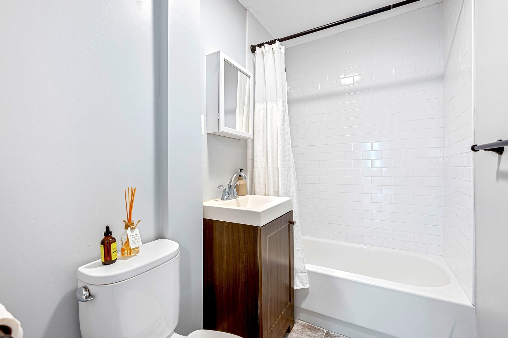 Building Photo - 30 Hooper St