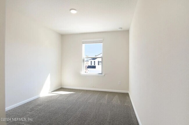 Building Photo - 1354 High Falls Dr