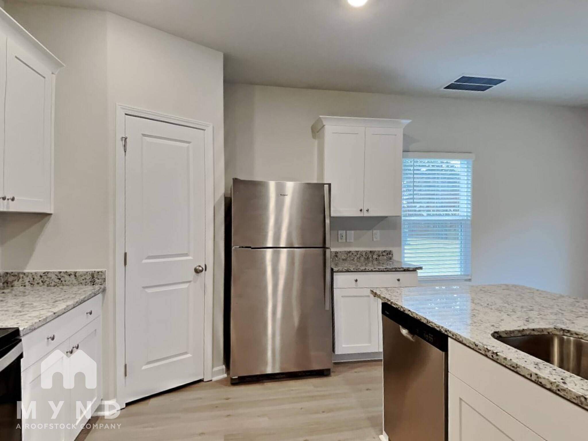 Building Photo - 353 Ivy Bank Dr