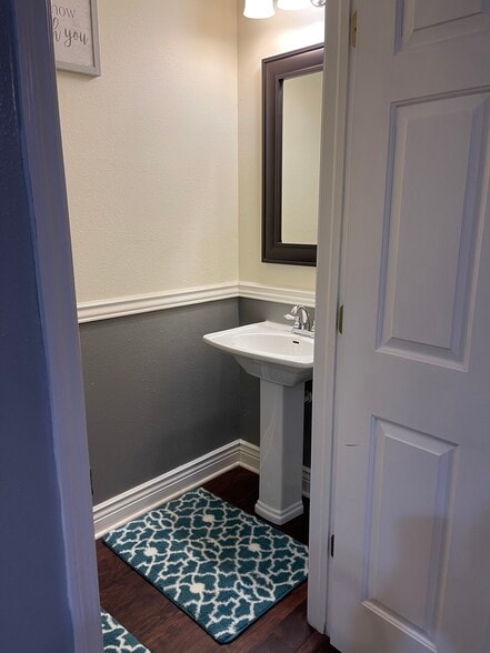 Building Photo - 12718 Country Brook Ln