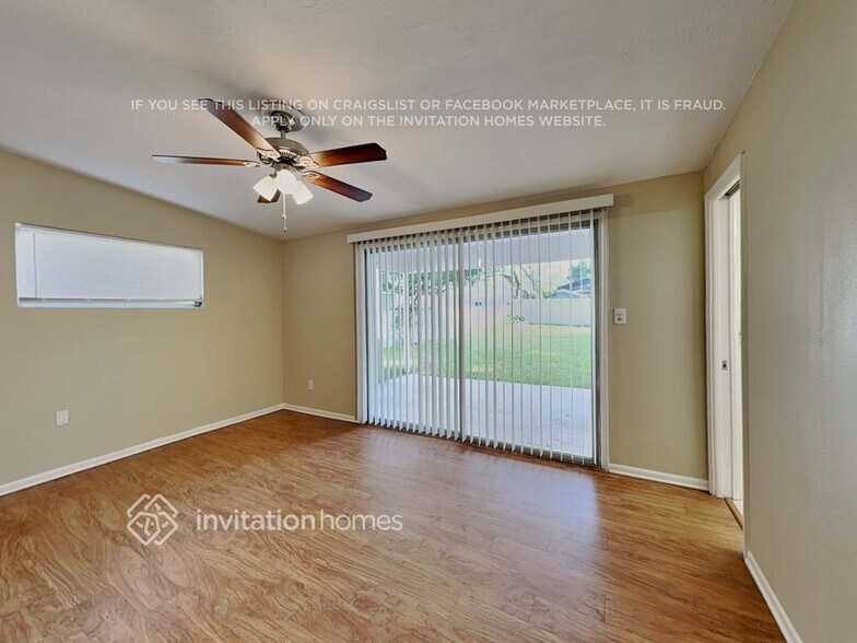 Building Photo - 2310 Sunderland Rd