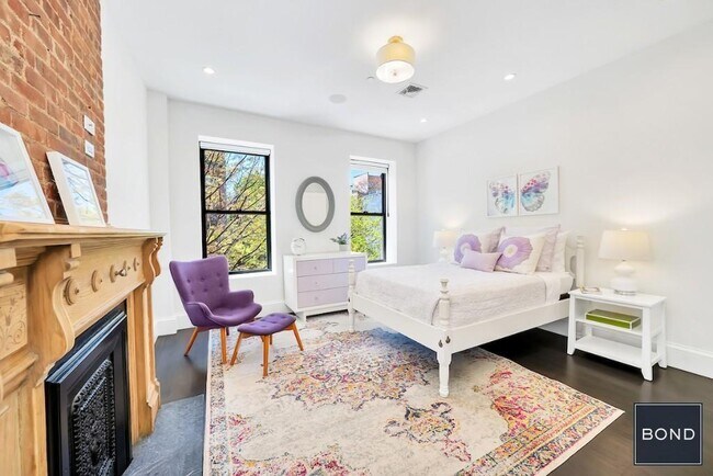 Building Photo - TURN KEY HARLEM TOWNHOUSE FOR RENT