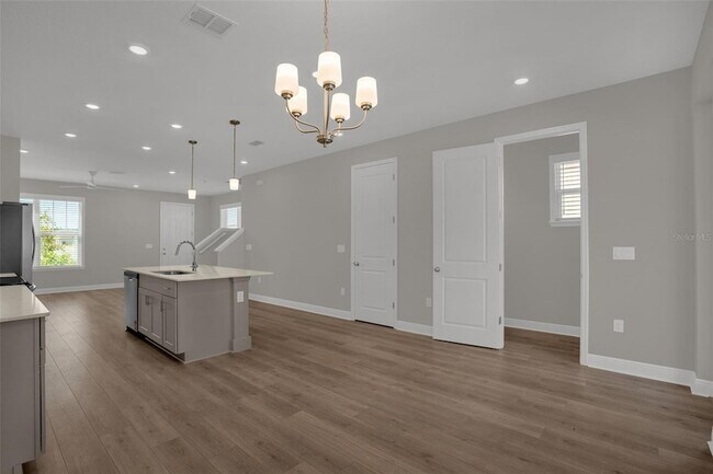 Building Photo - 17025 Haggerty Hollow Dr