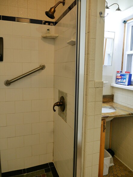 Building Photo - 88 Madison Ave