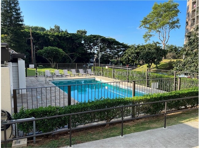 Building Photo - koa5b