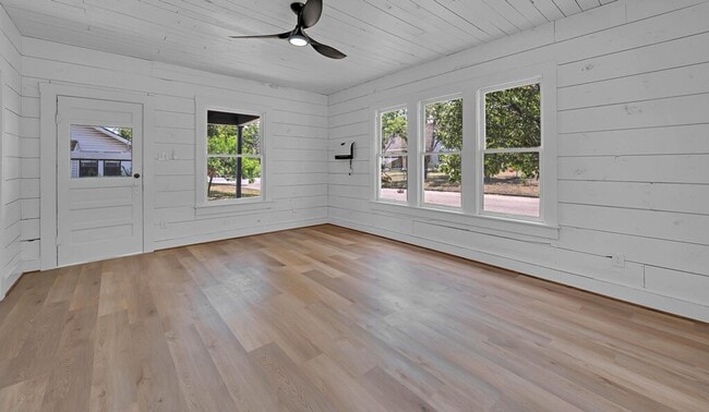 Building Photo - Cozy 1 BD 1 BA in Waco - Near Cameron Park