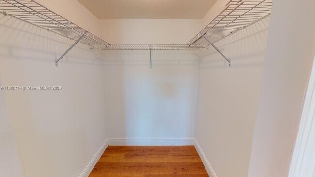 Building Photo - 2415 NW 16th St Rd