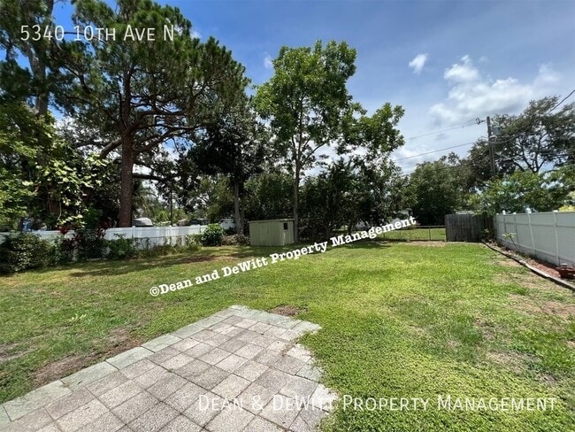 Building Photo - 5340 10th Ave N