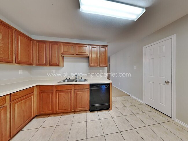 Building Photo - 13072 Cowper Dr