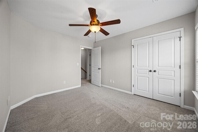 Building Photo - 2330 Mirage Pl