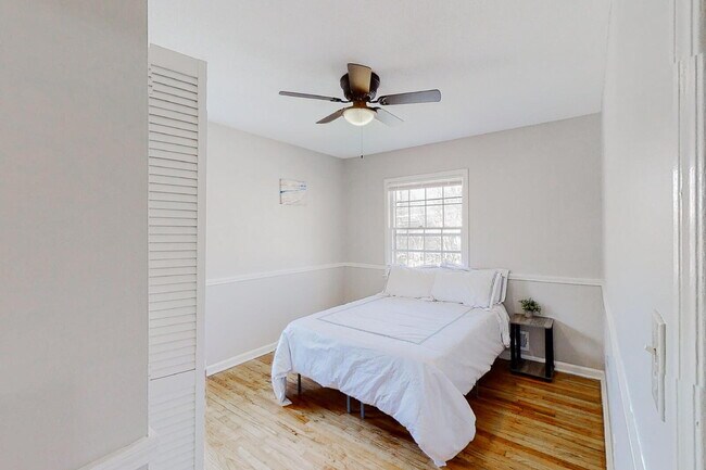 Building Photo - Morrow Home, a 3 mins drive to transit stop Mt Zion Blvd & E Meyer Dr