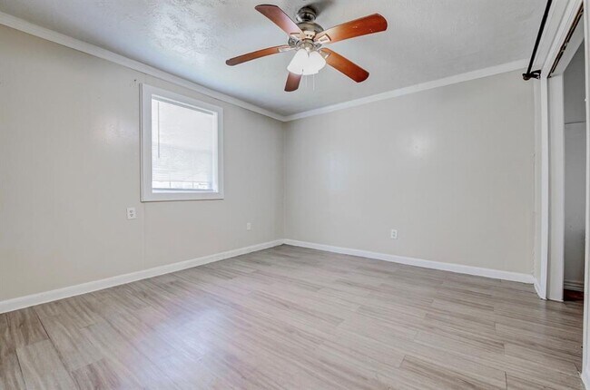 Building Photo - 11787 Stonehedge Dr