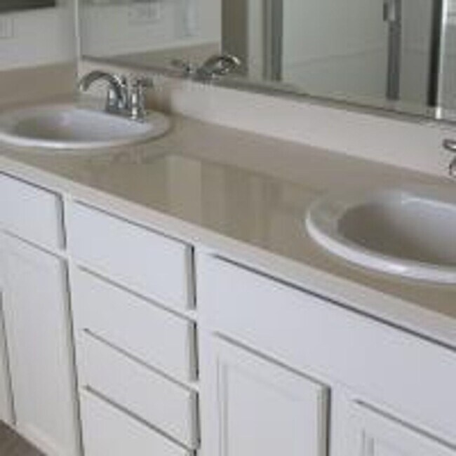 Building Photo - 3 Bedroom Condo for Rent in Murrieta
