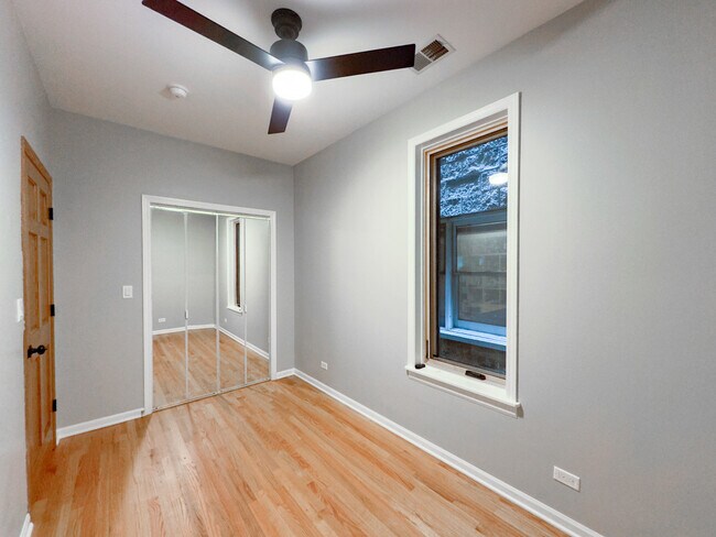 Building Photo - 1426 N Bosworth Ave