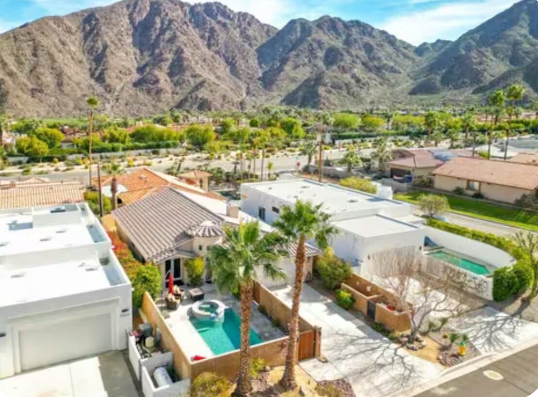 Building Photo - 53220 Avenida Navarro