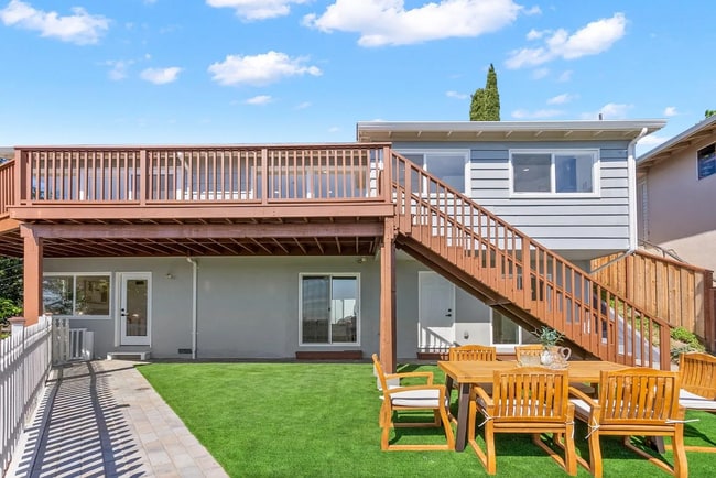Building Photo - "Remodeled - Charming 3-Bed Sanctuary with...