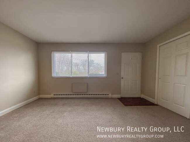 Building Photo - 1 Sunbury Estates