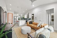 Building Photo - 1703 Perez St